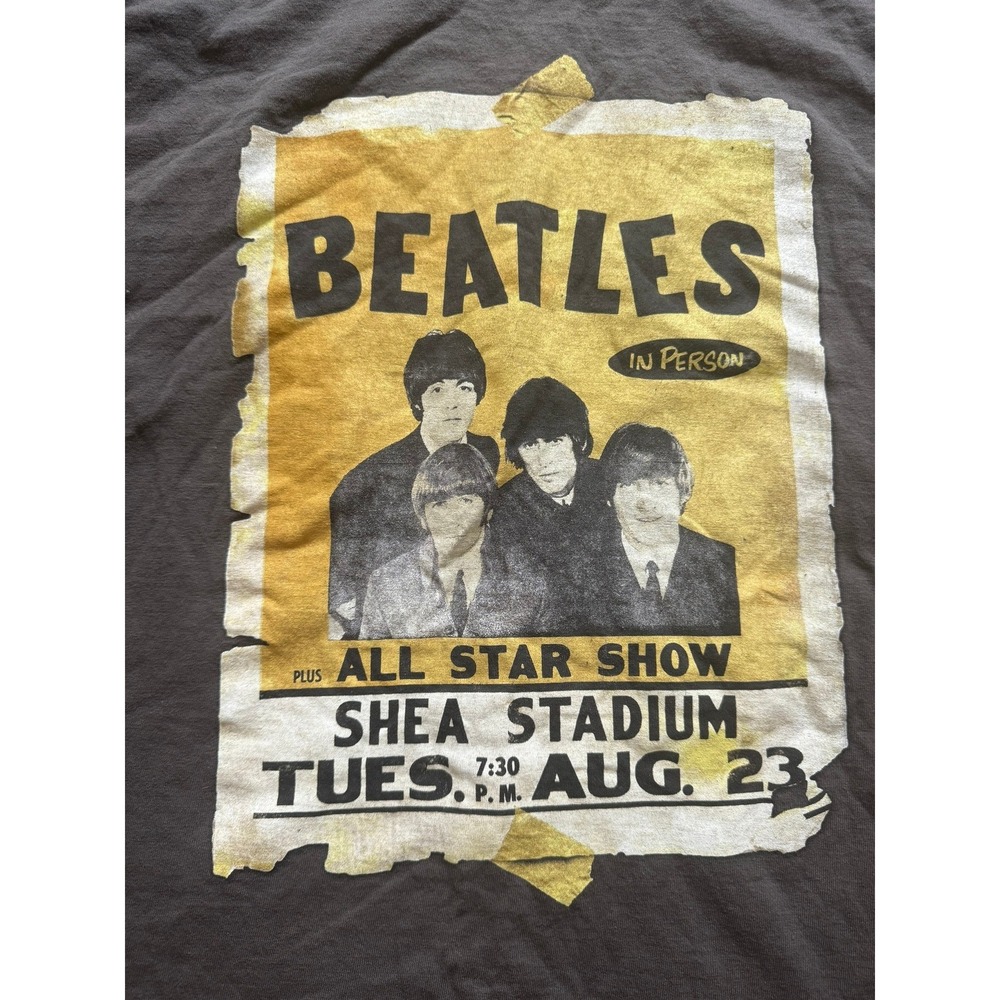 The Beatles Shea Stadium Concert Poster T-Shirt Gray 2008 Apple Corps Mens L - Picture 3 of 5